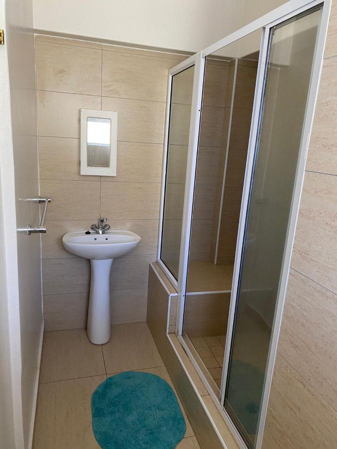 Tenbury Beach Apartment Durban Esterno foto