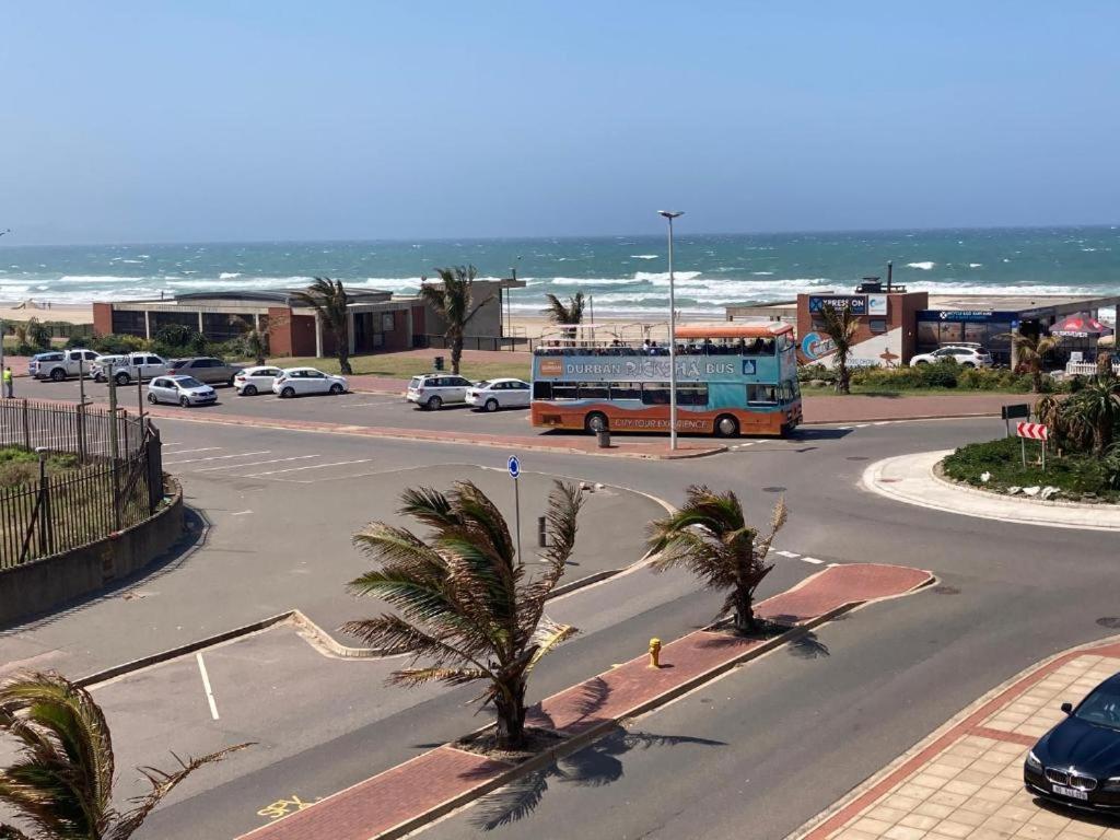 Tenbury Beach Apartment Durban Esterno foto